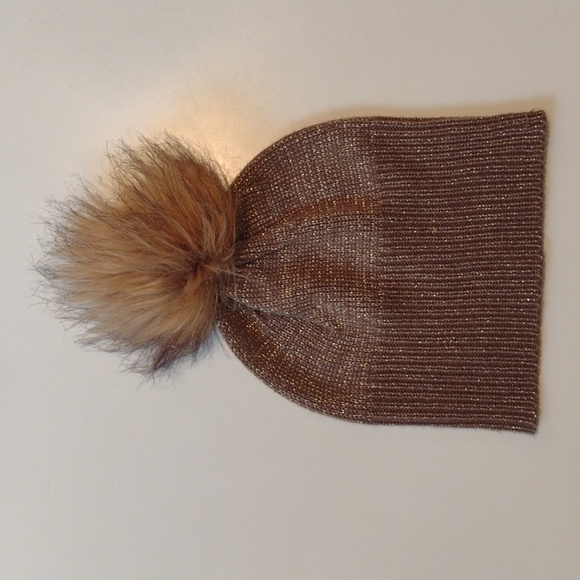 NEW Steve Madden Gold Metallic Flecks Fur Pom Pom Winter Hat OS - Picture 7 of 12